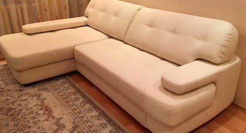 Обивка углового дивана.  Называевск