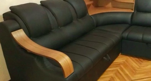 Перетяжка кожаного дивана. Называевск